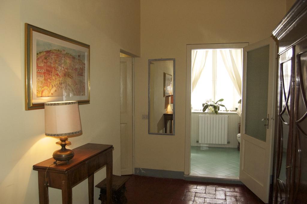 Palazzo Tucci Apartments Lucca Quarto foto